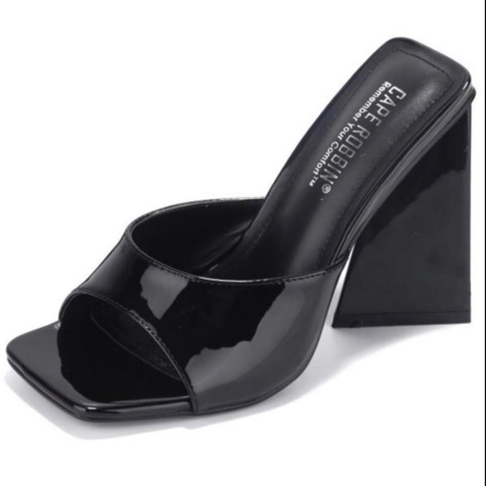 Cape Robbin Black Patent Block Heel Slide